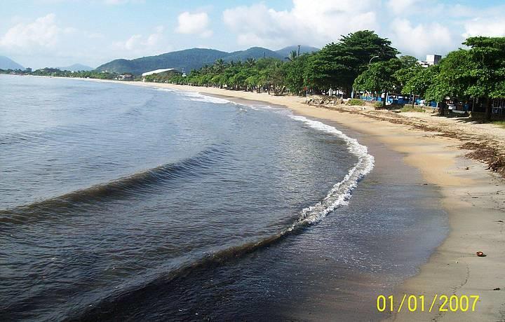 Aptos Familia Com Ar Condicionado Ubatuba Praia Pereque Acu Eksteriør billede