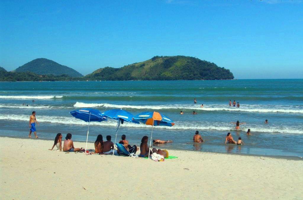 Aptos Familia Com Ar Condicionado Ubatuba Praia Pereque Acu Eksteriør billede