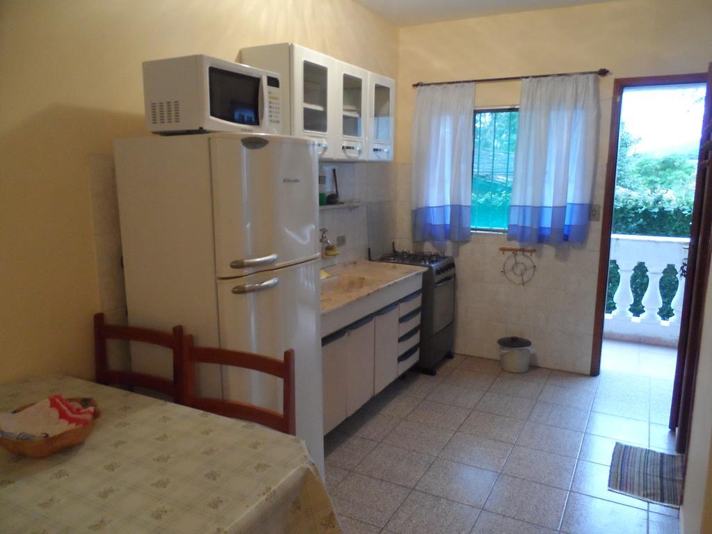 Aptos Familia Com Ar Condicionado Ubatuba Praia Pereque Acu Eksteriør billede